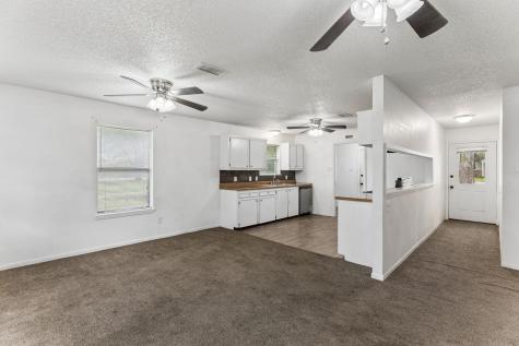 302 Harris Street Smithville TX 78957