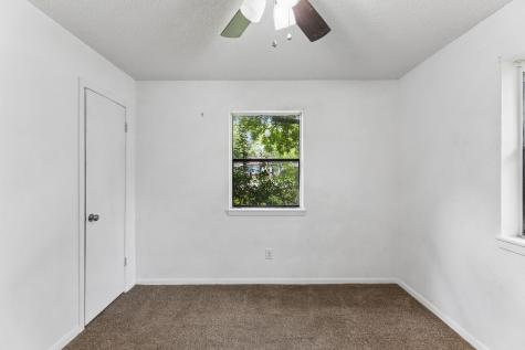 302 Harris Street Smithville TX 78957
