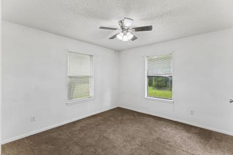 302 Harris Street Smithville TX 78957