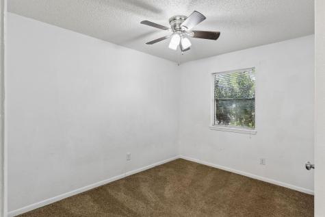 302 Harris Street Smithville TX 78957