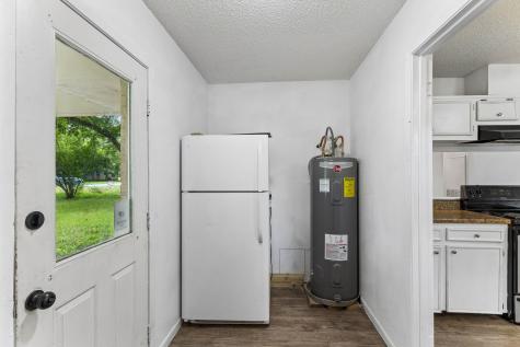 302 Harris Street Smithville TX 78957