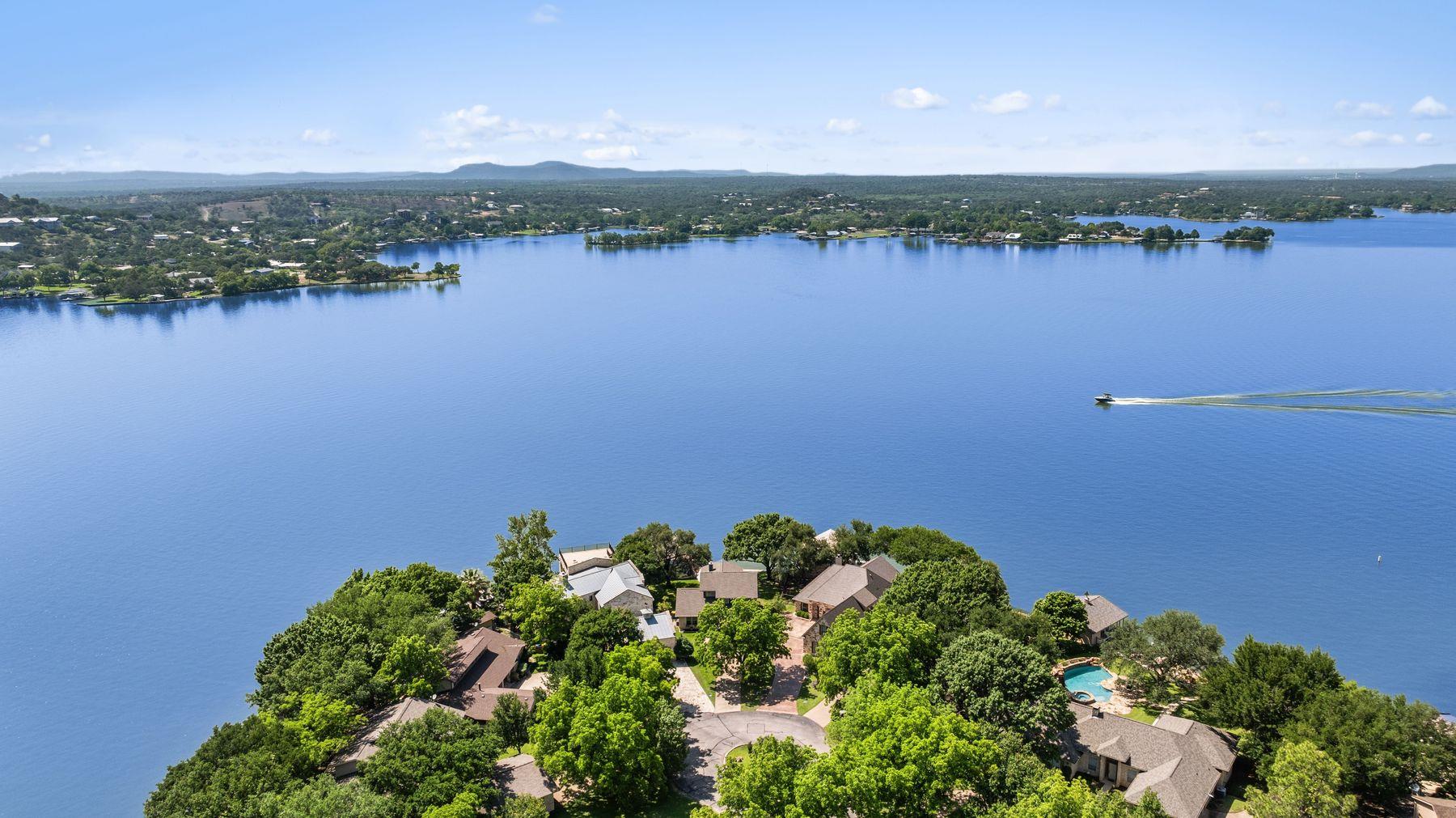 21 Beaver Island Granite Shoals TX 78654
