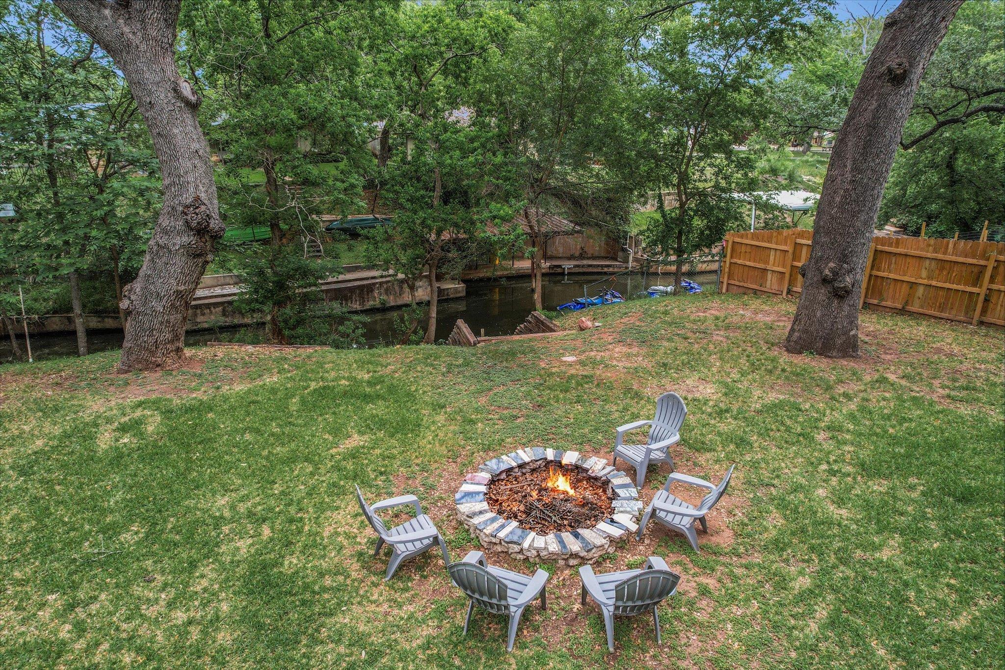 5307 Shady Oaks Circle Kingsland TX 78639