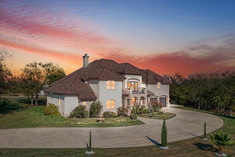 104 Spring Valley Street Hutto TX 78634