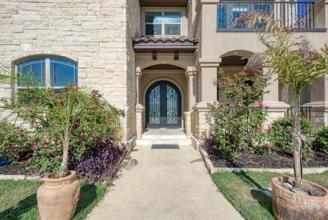 104 Spring Valley Street Hutto TX 78634