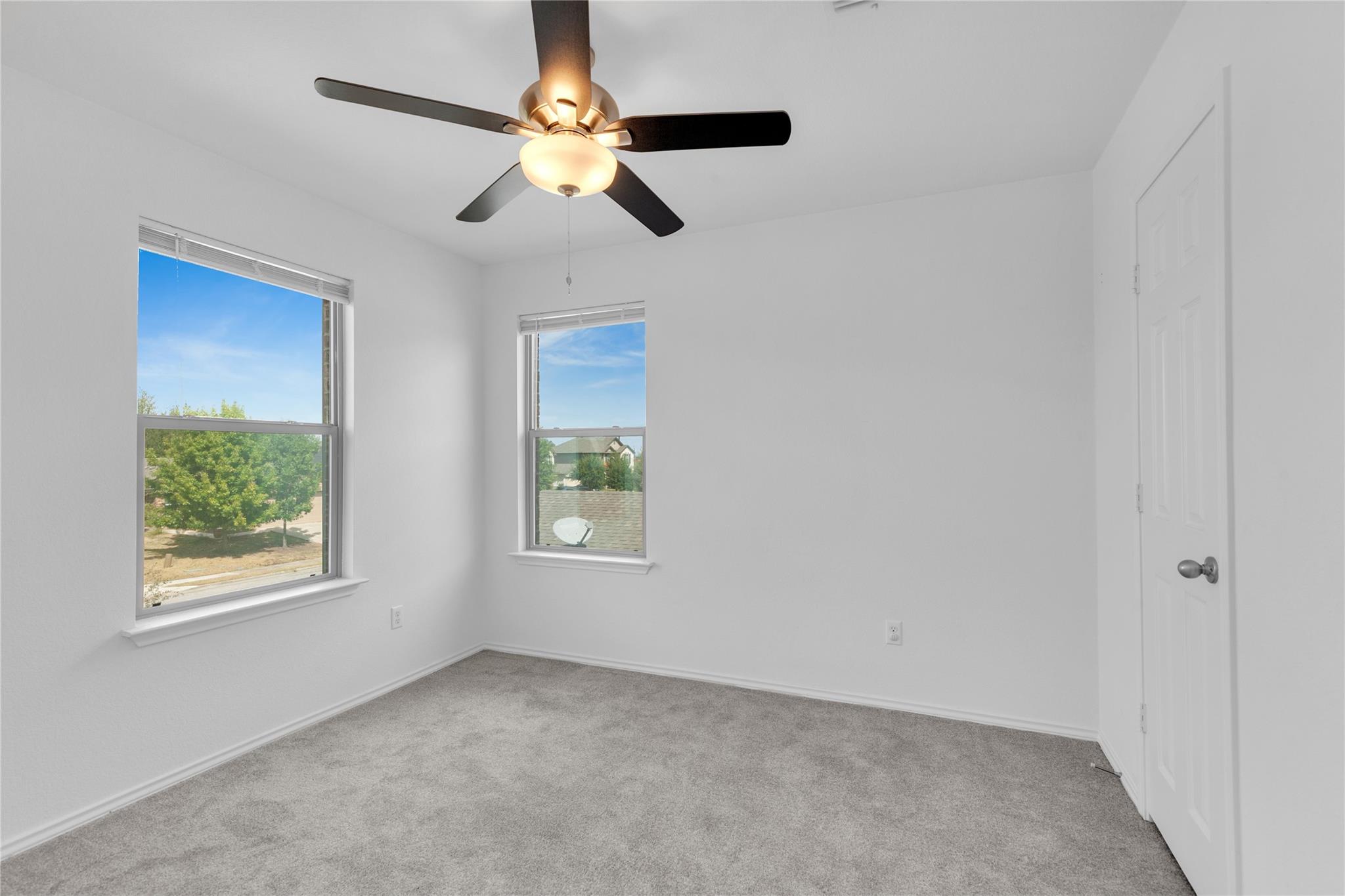 511 Estes Park Taylor TX 76574
