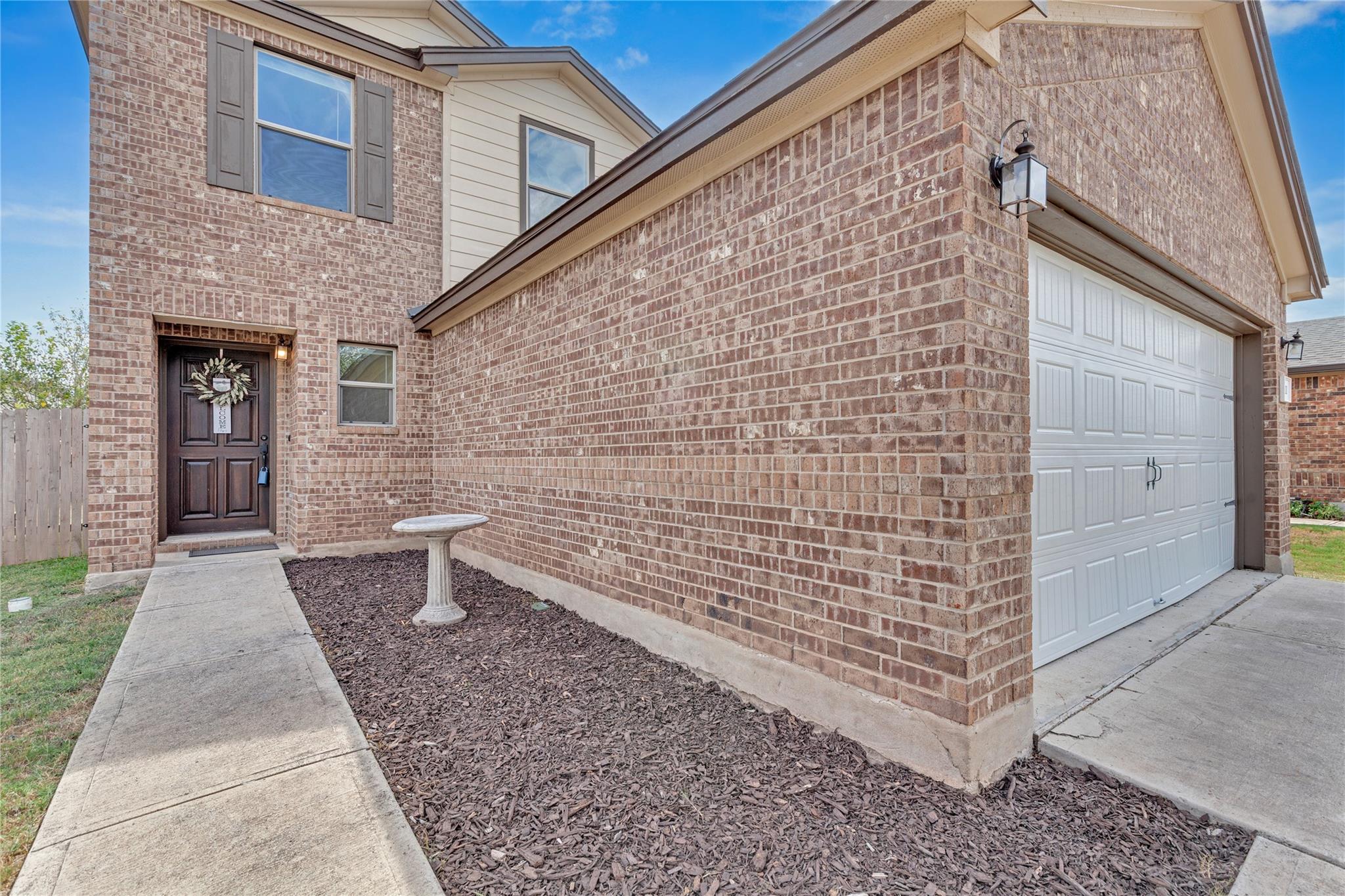 511 Estes Park Taylor TX 76574