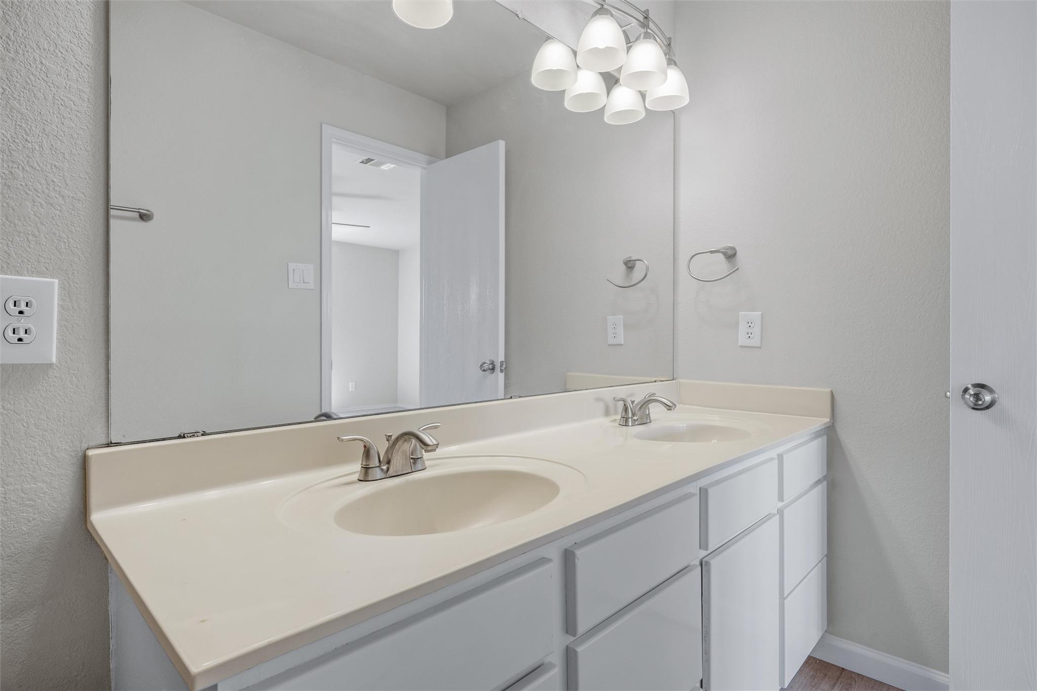 7541 Redrick Drive Austin TX 78747