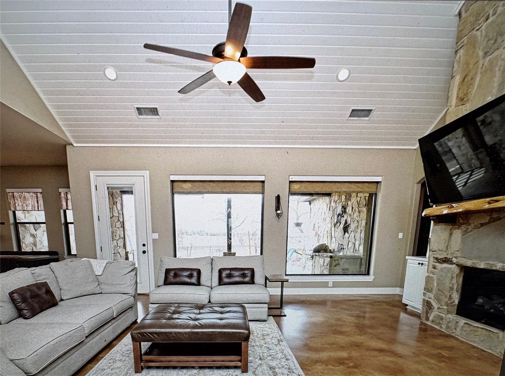 126 Packsaddle Drive Bastrop TX 78602