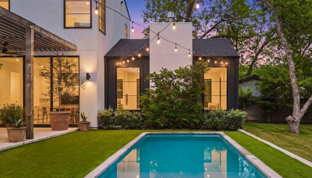 907 Karen Avenue Austin TX 78757