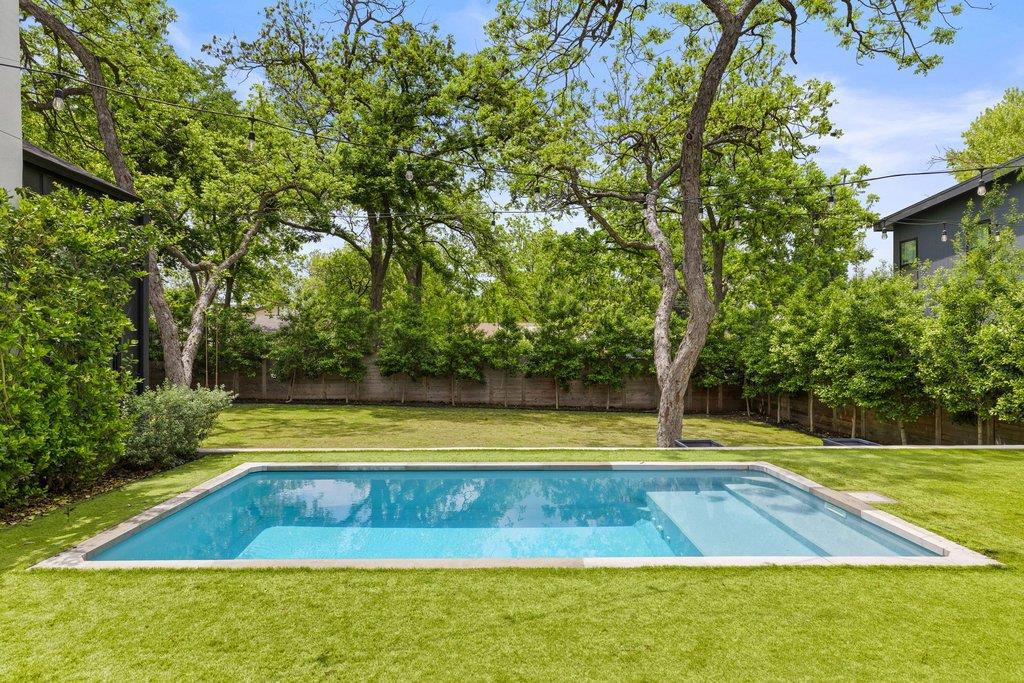 907 Karen Avenue Austin TX 78757