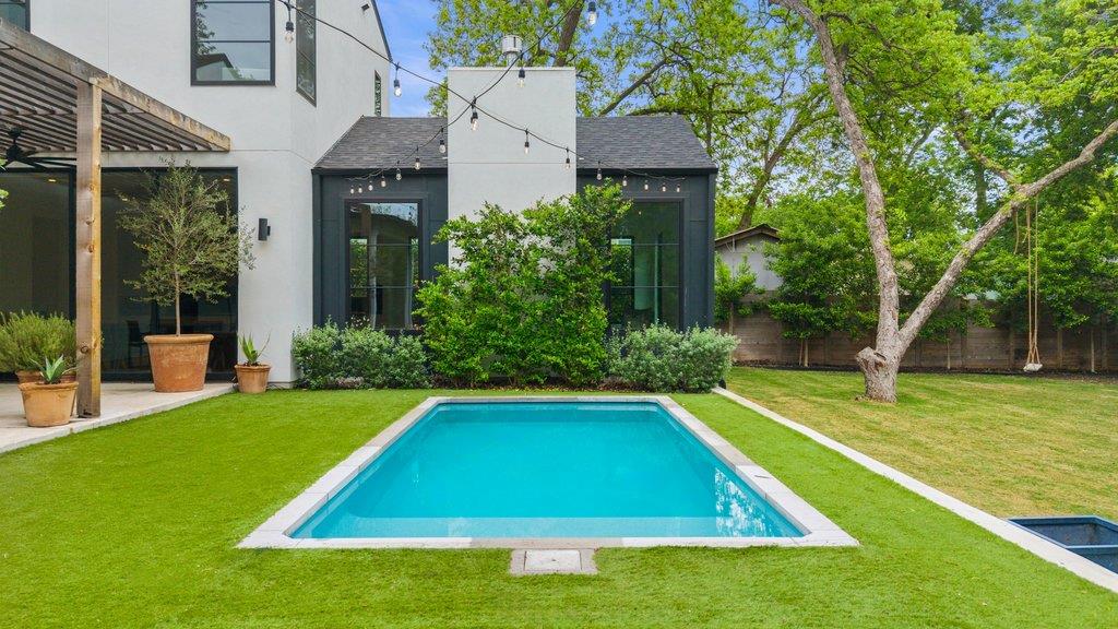 907 Karen Avenue Austin TX 78757