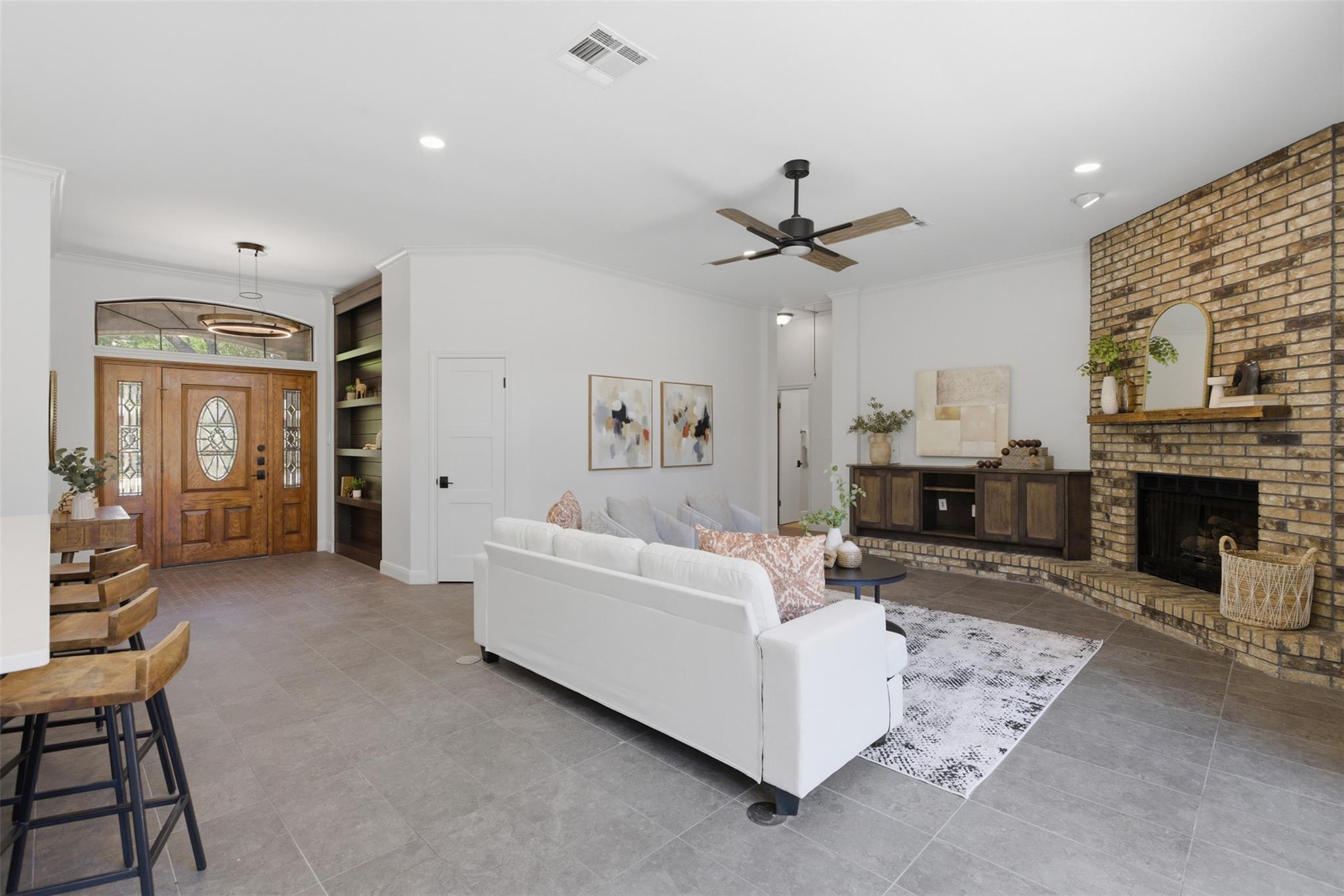 2 Meandering Way Round Rock TX 78664