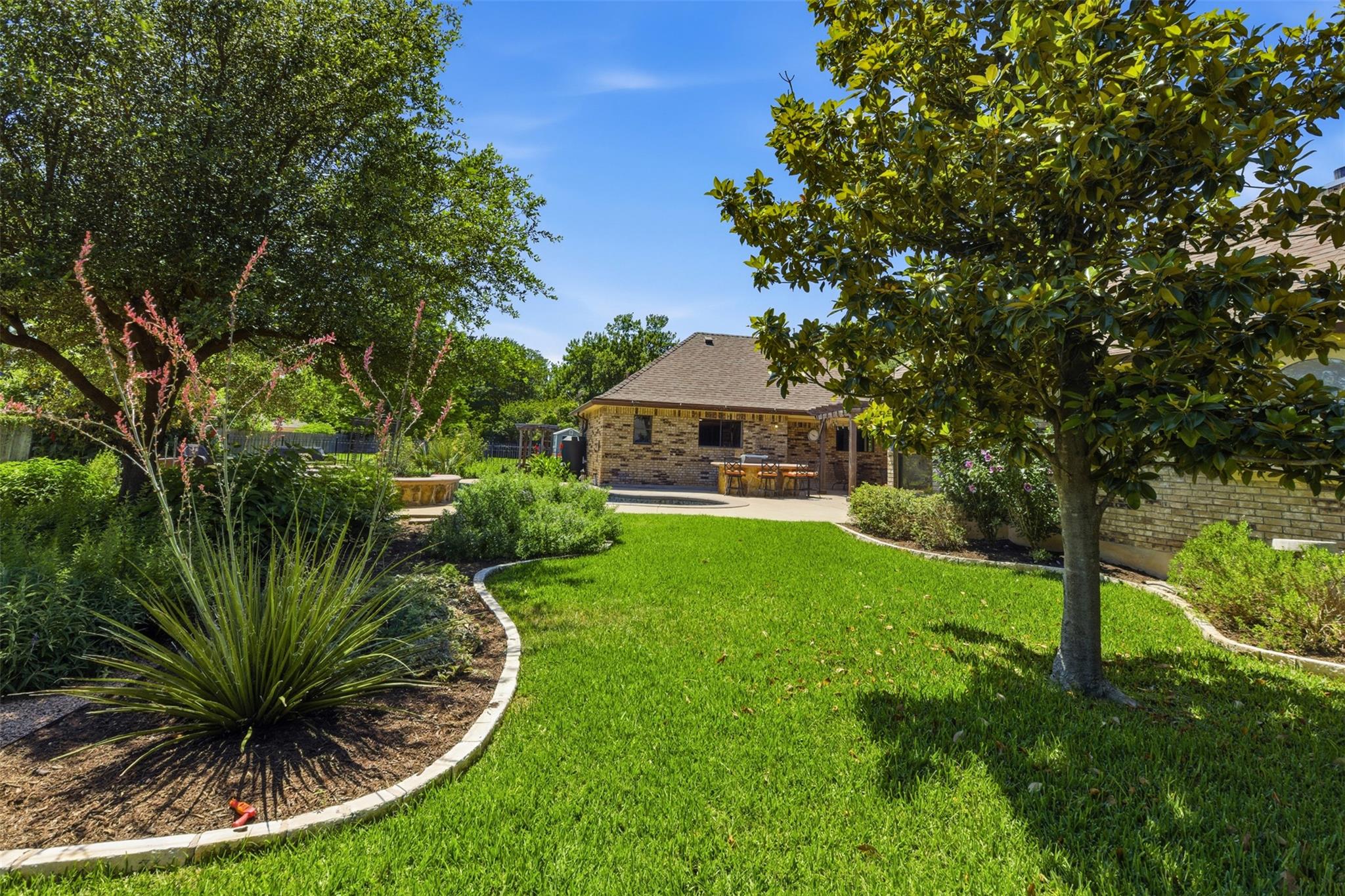 2 Meandering Way Round Rock TX 78664