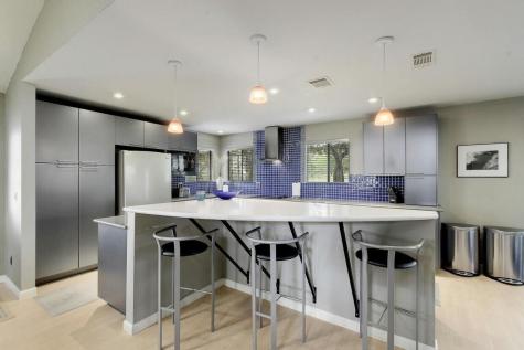 21201 Kathy Lane Spicewood TX 78669