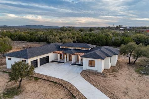 6425 Ranch Road 962 W Round Mountain TX 78663