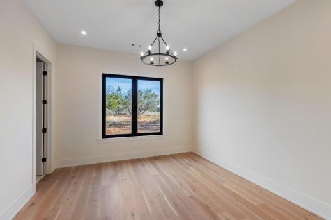 6425 Ranch Road 962 W Round Mountain TX 78663