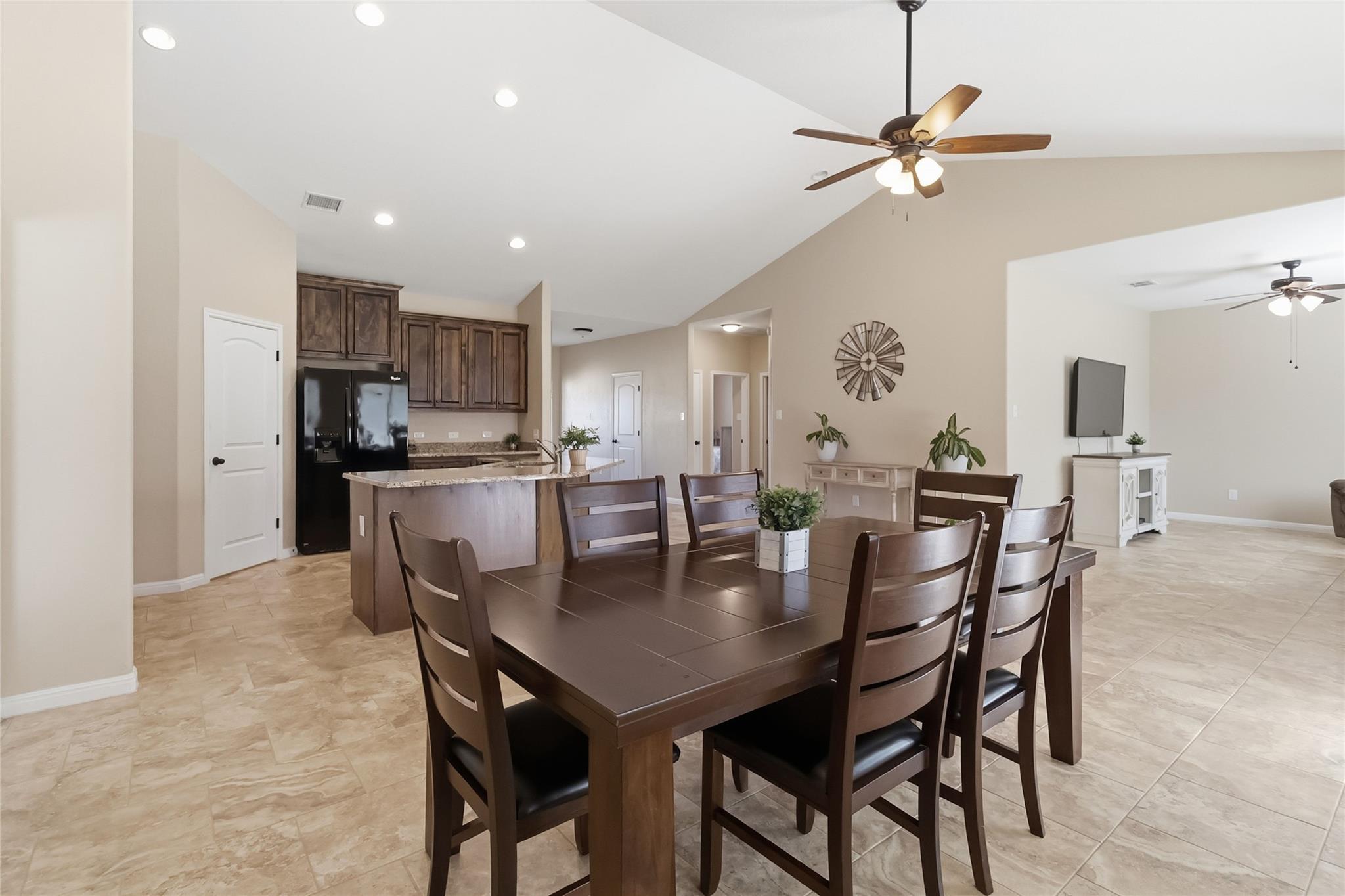 285 Hummingbird Way Martindale TX 78655