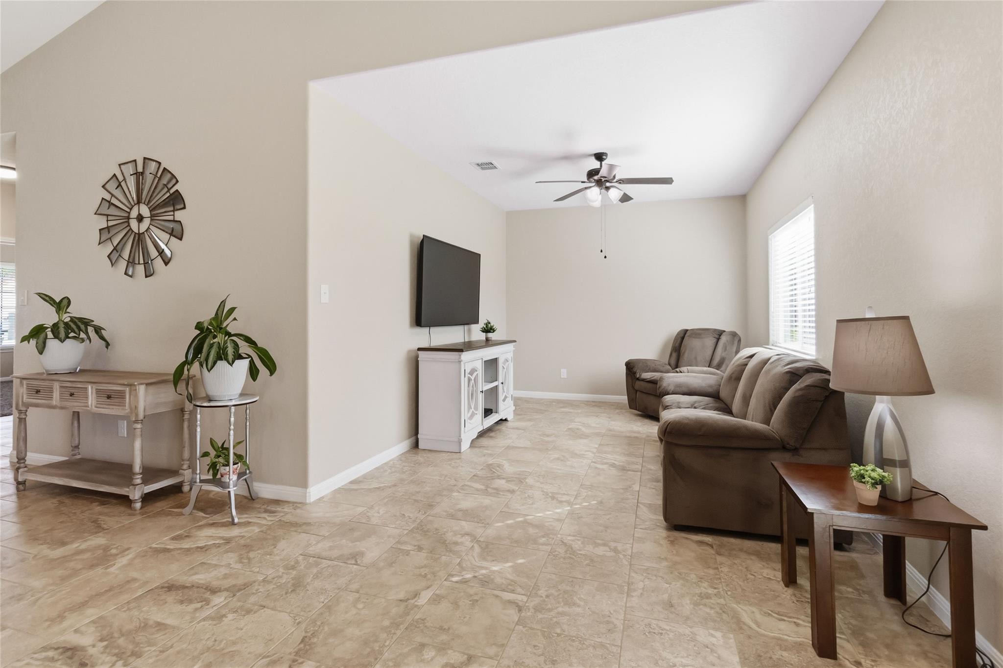 285 Hummingbird Way Martindale TX 78655
