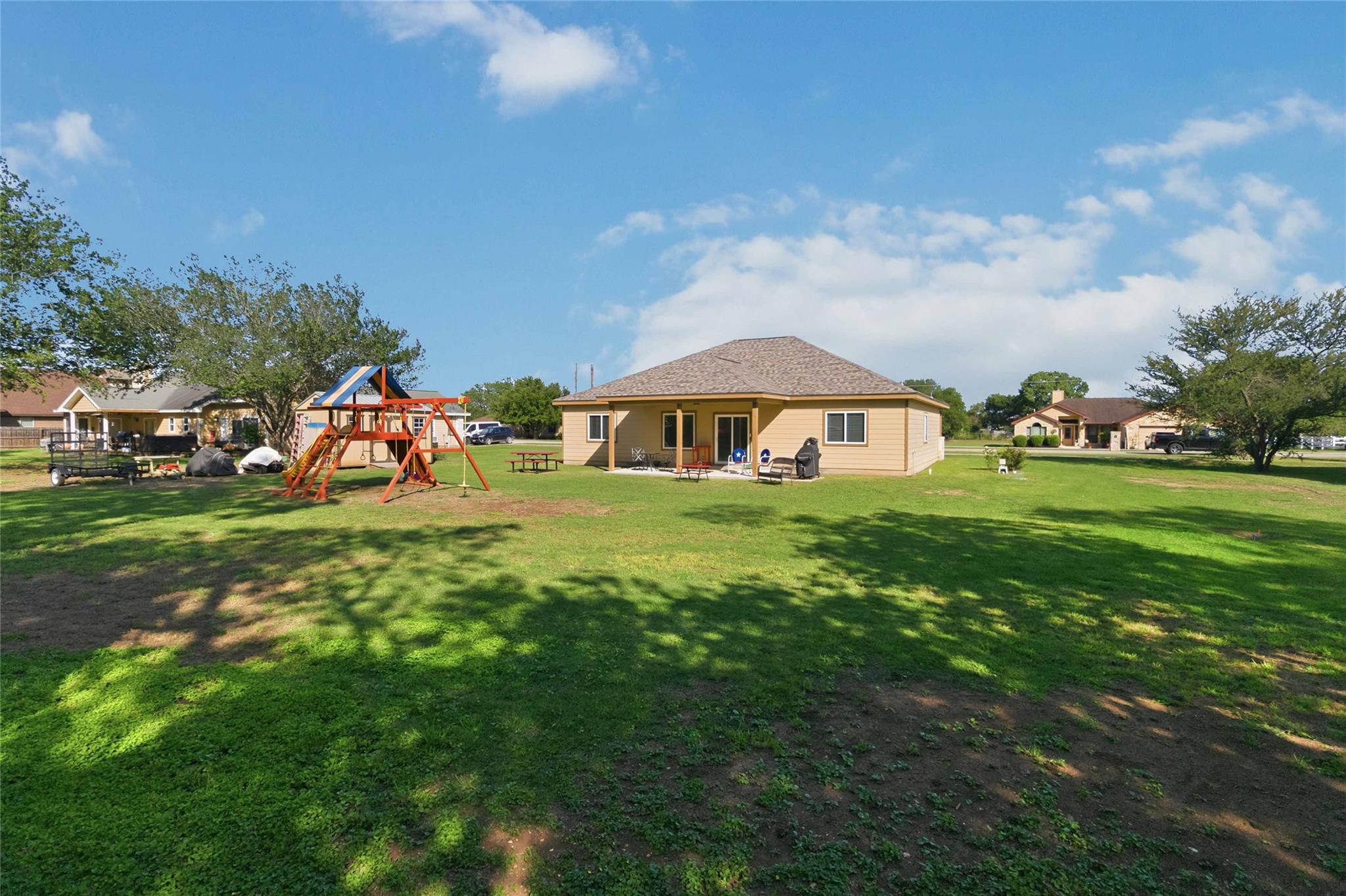 285 Hummingbird Way Martindale TX 78655