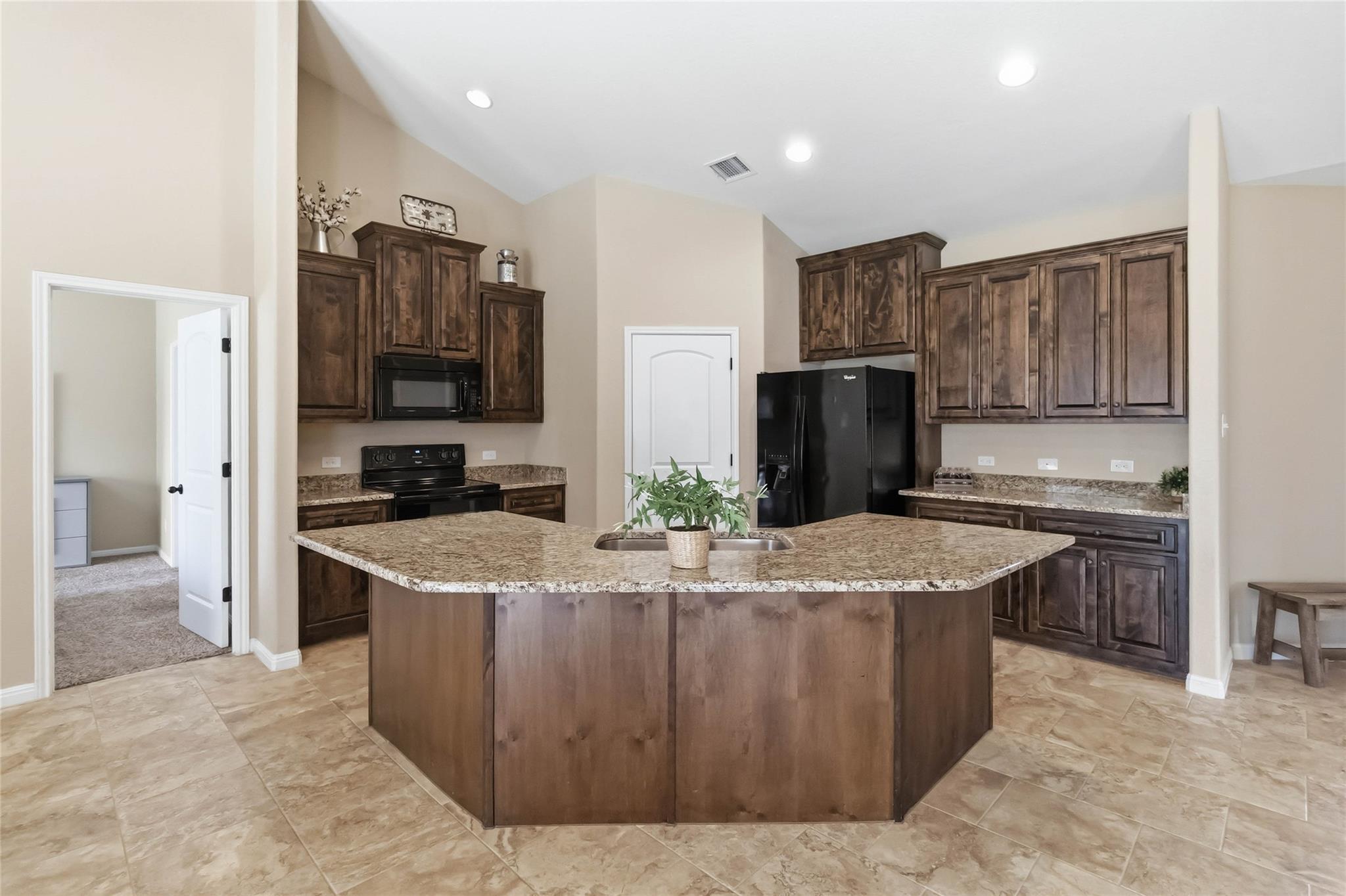 285 Hummingbird Way Martindale TX 78655