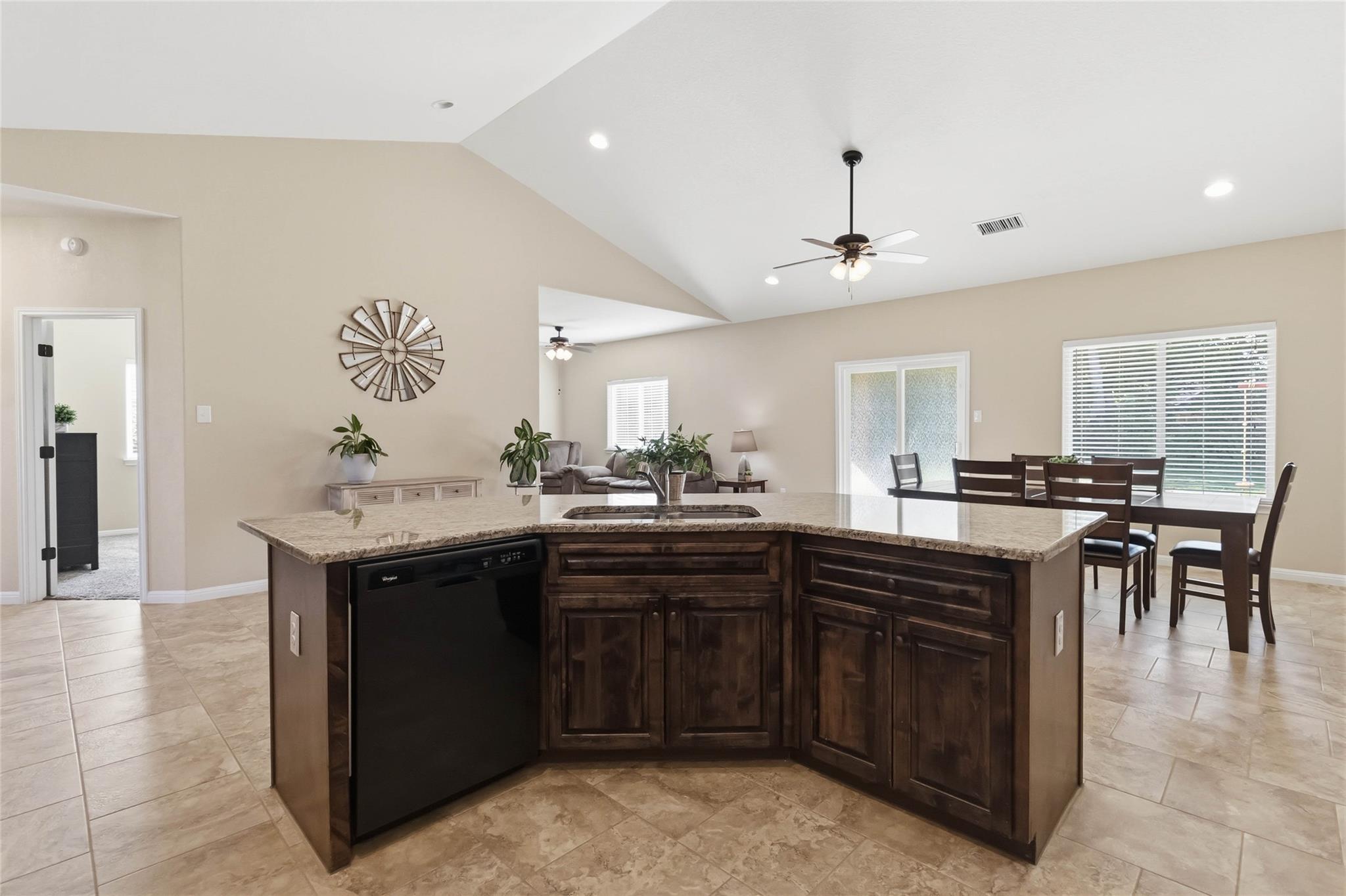 285 Hummingbird Way Martindale TX 78655