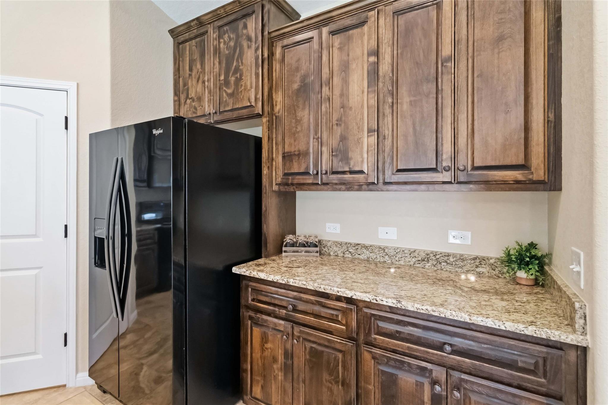 285 Hummingbird Way Martindale TX 78655
