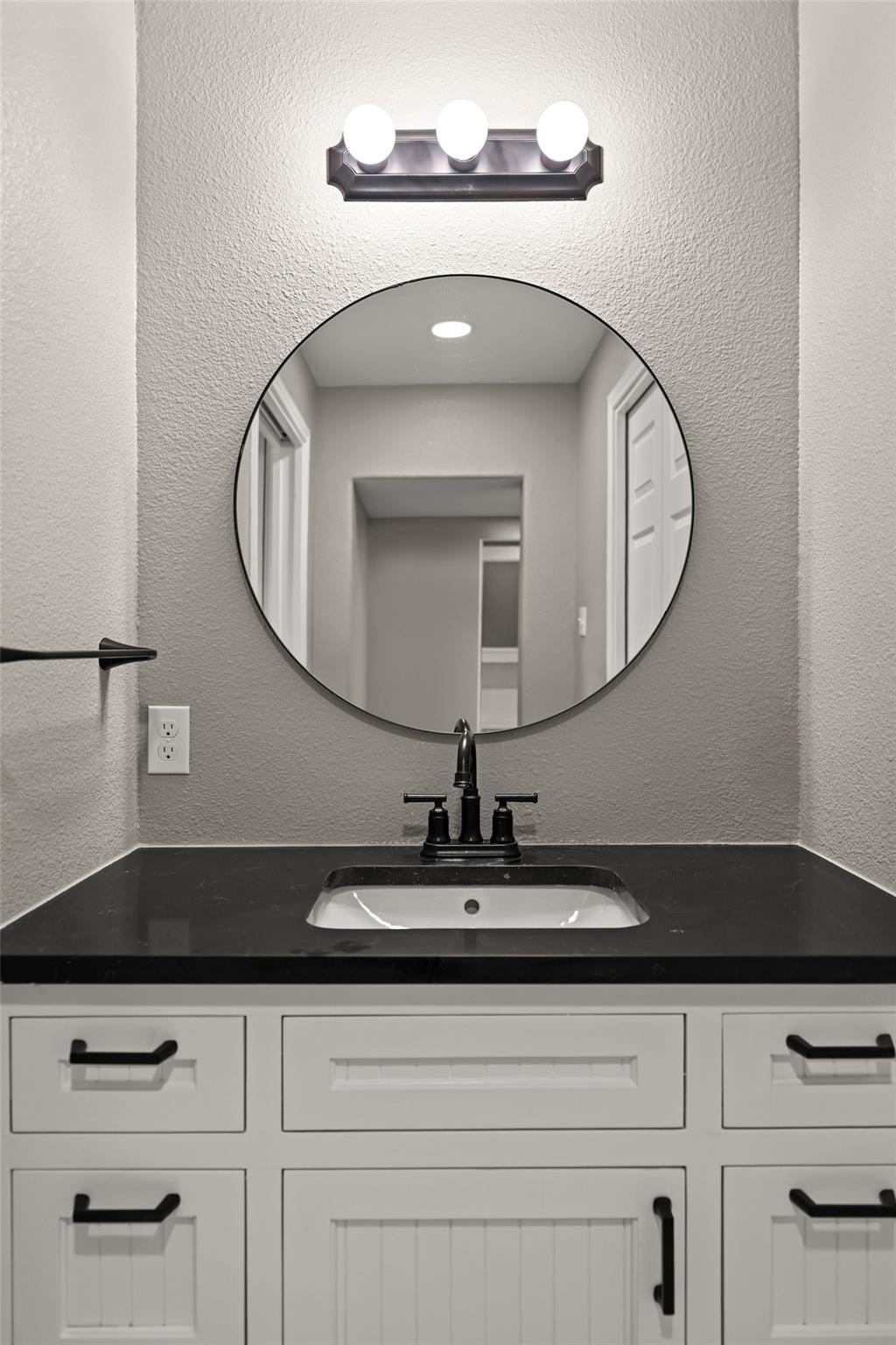 5528 Wild Foxglove Road Spicewood TX 78669
