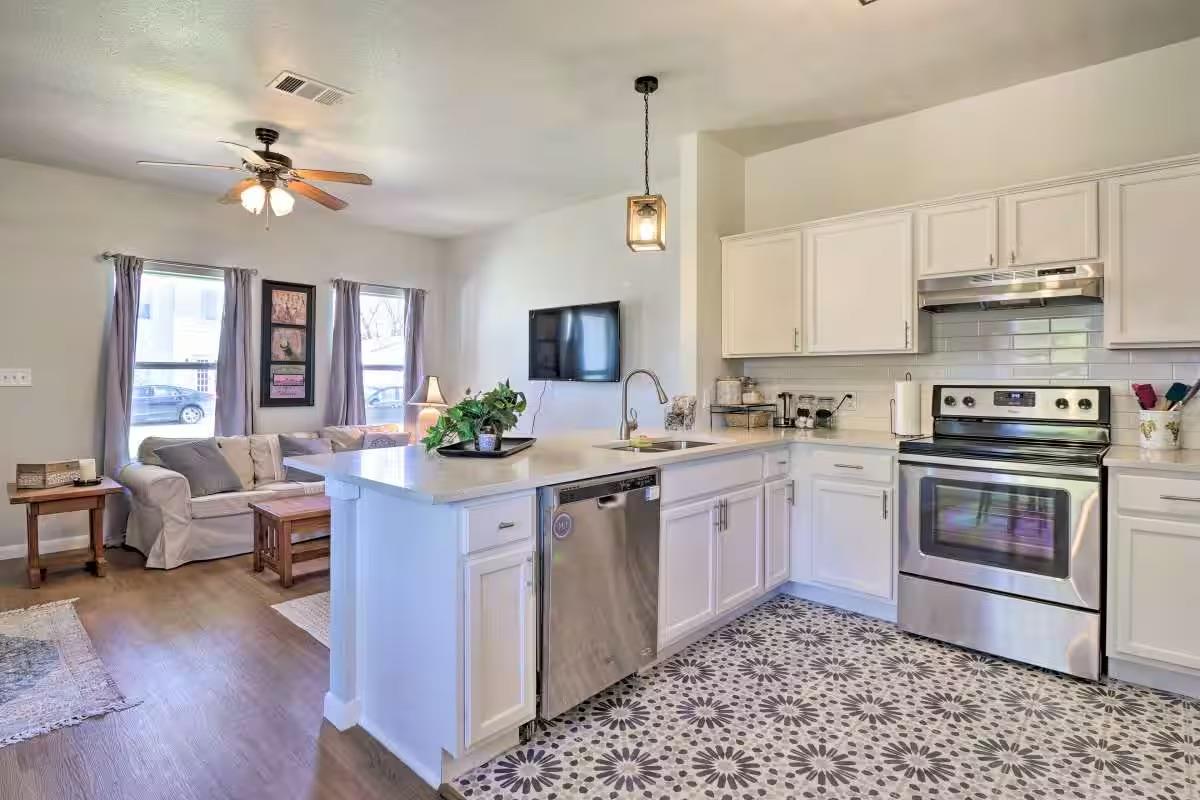 1404 E 3rd Street Georgetown TX 78626