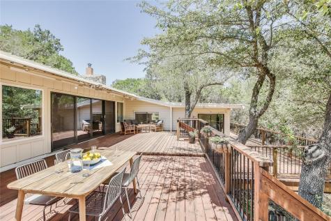 6201 Valleyview Street Lago Vista TX 78645