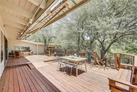 6201 Valleyview Street Lago Vista TX 78645