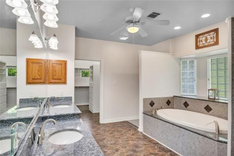 307 E Pheasant Road Highland Haven TX 78654