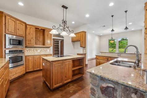 290 Miss Donna Lane Dripping Springs TX 78620