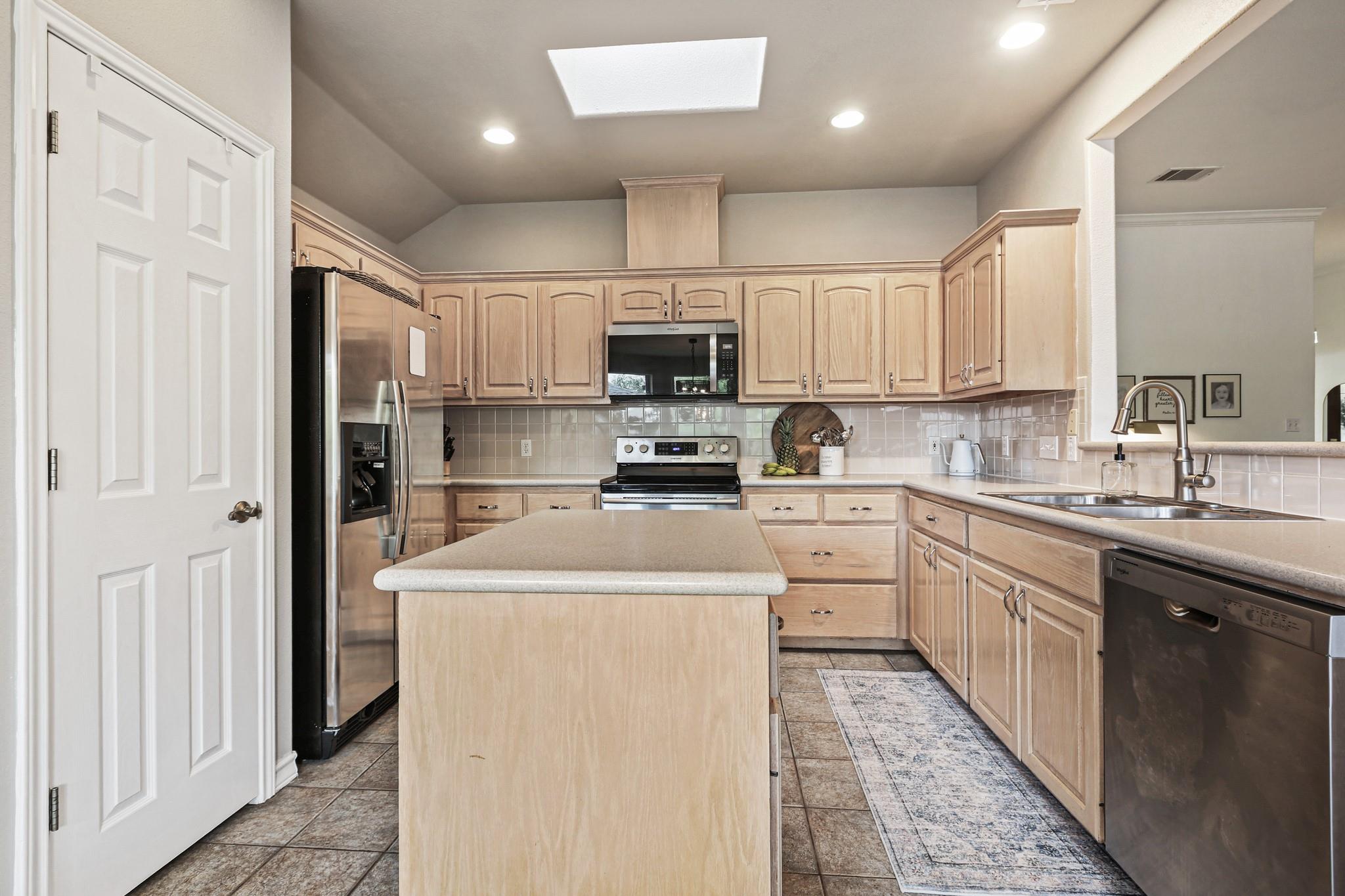 21105 Newport Cove Lago Vista TX 78645