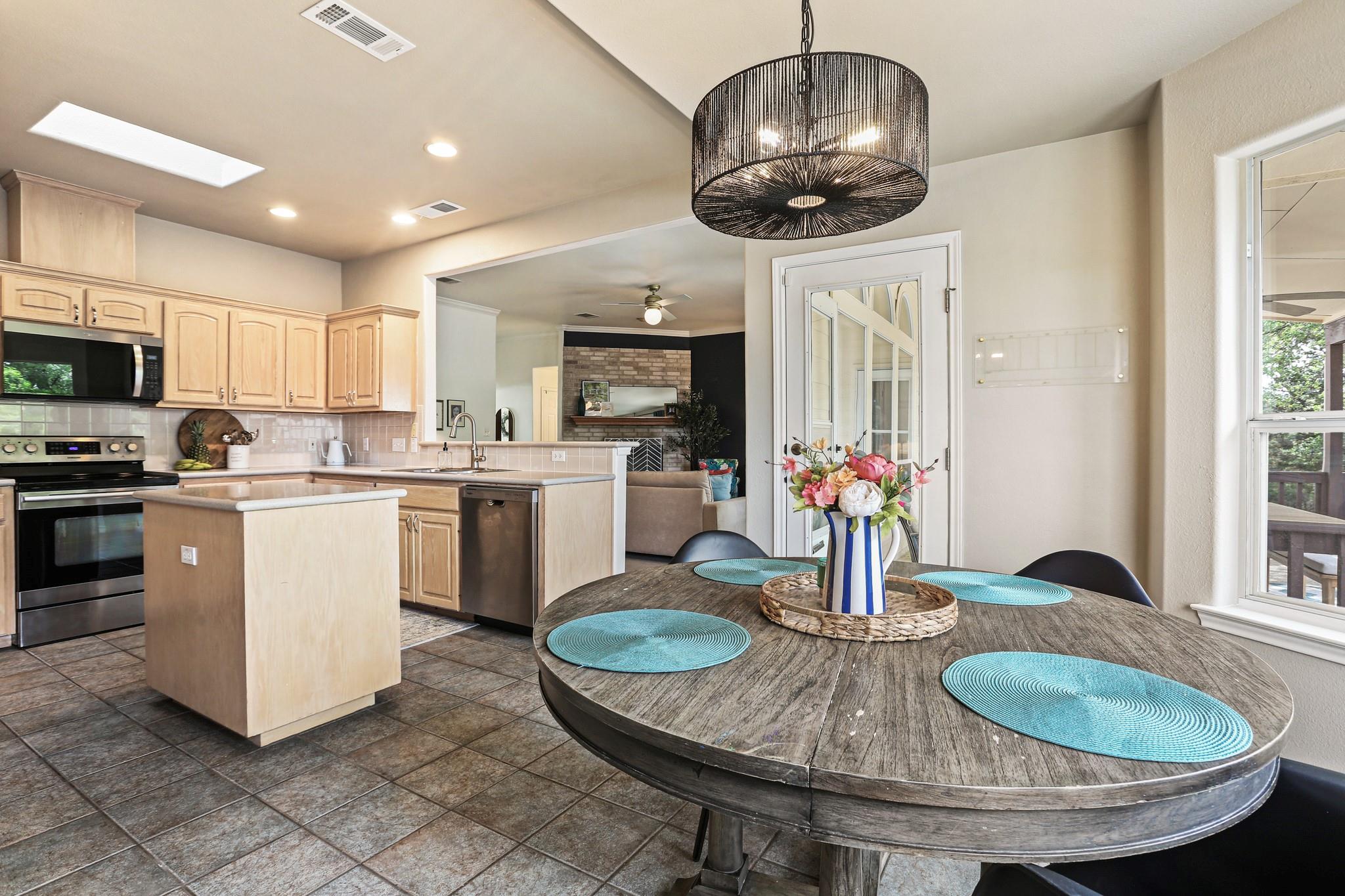 21105 Newport Cove Lago Vista TX 78645
