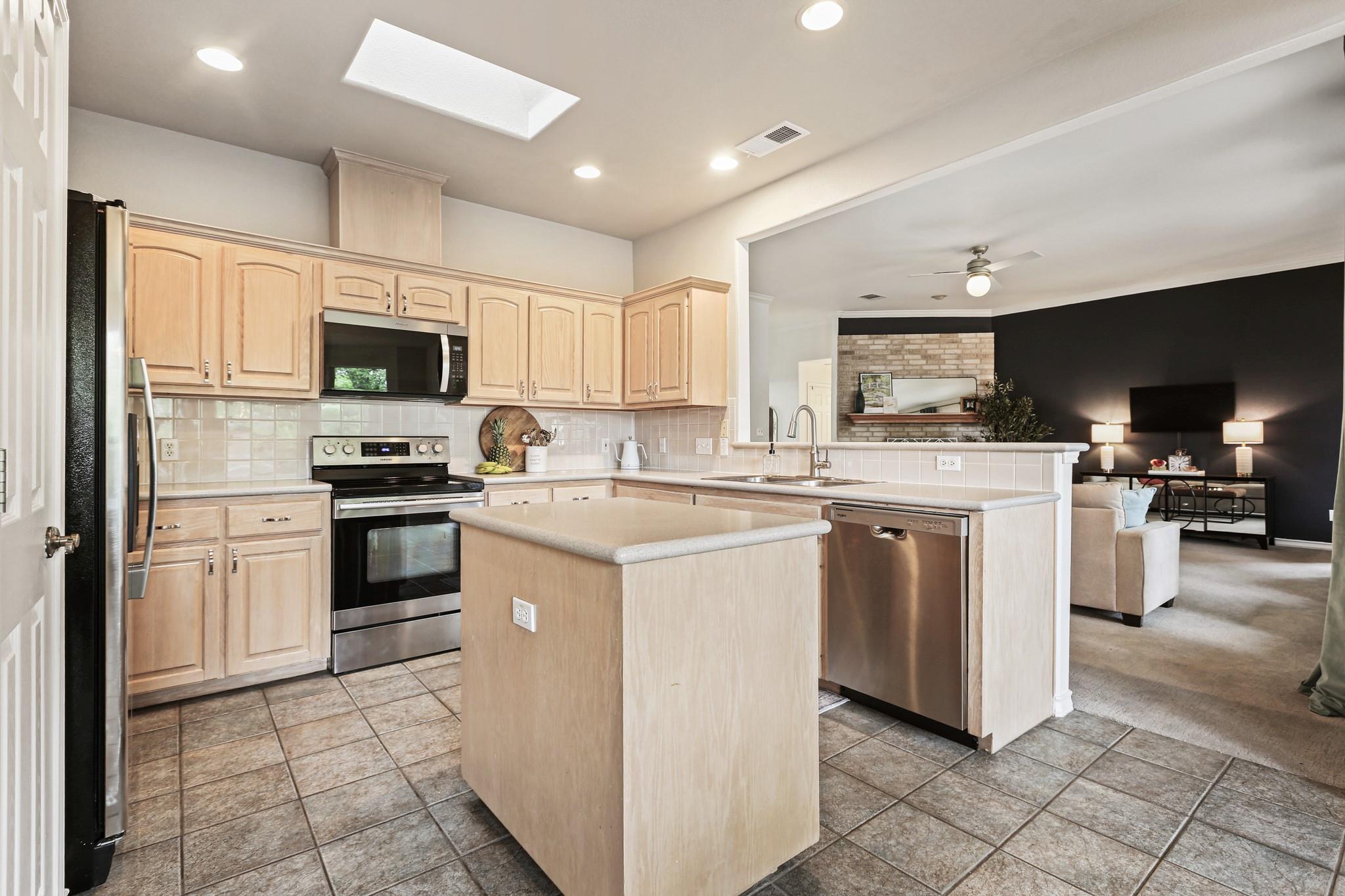 21105 Newport Cove Lago Vista TX 78645