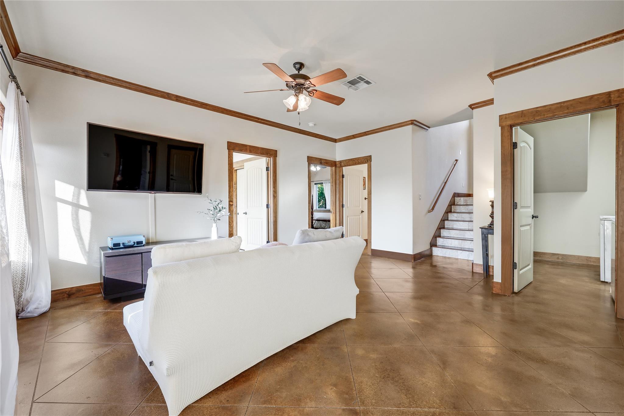 700 Augusta Circle N Point Venture TX 78645