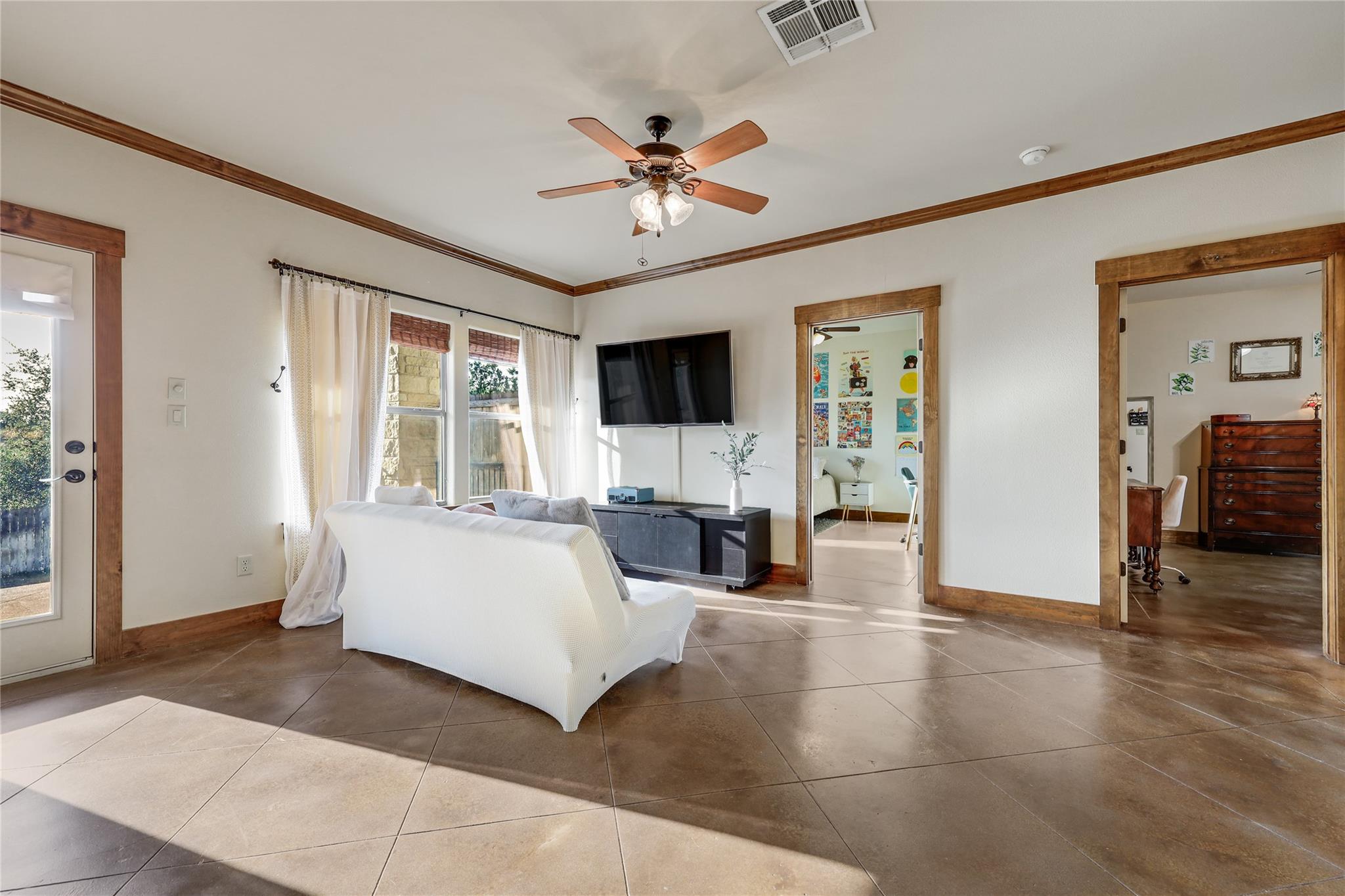 700 Augusta Circle N Point Venture TX 78645