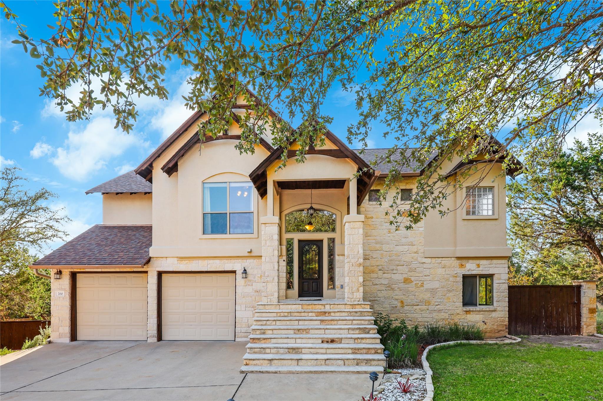 700 Augusta Circle N Point Venture TX 78645