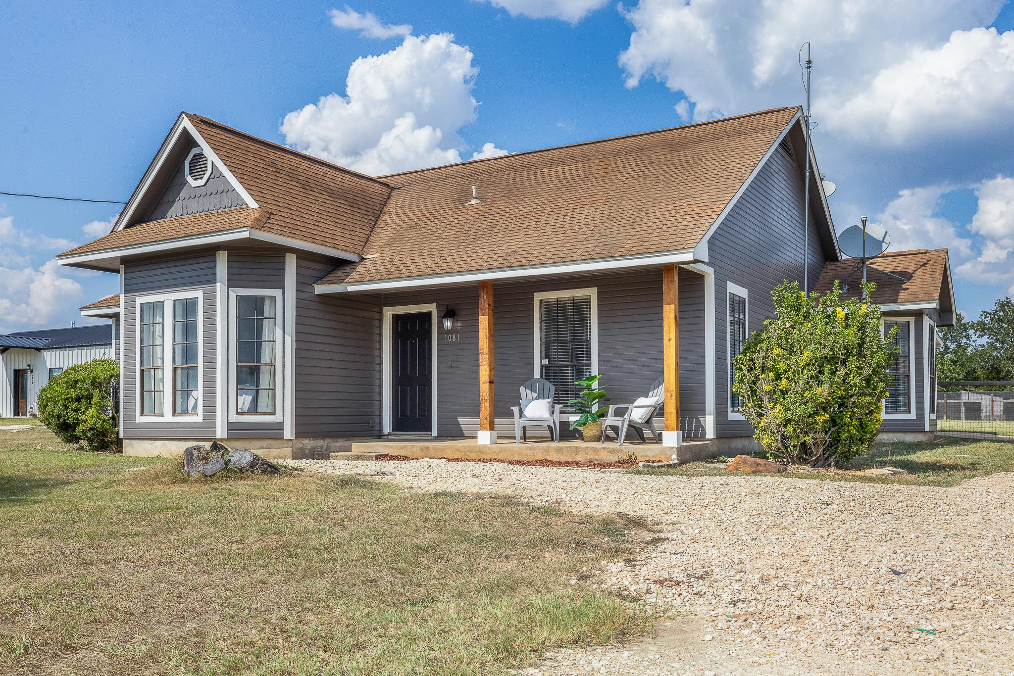 1081 Pr 7023 Pr Elgin TX 78621