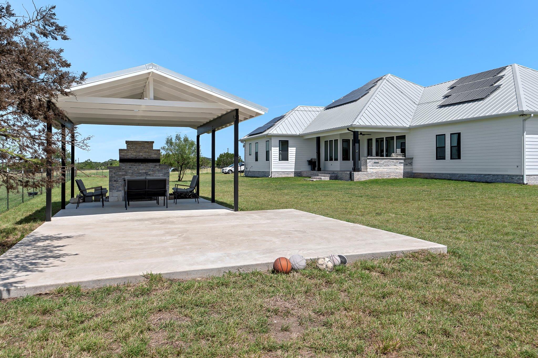 5925 County Road 236 Road Liberty Hill TX 78642