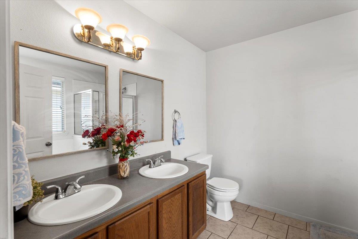 5105 Bantom Woods Bend Austin TX 78724