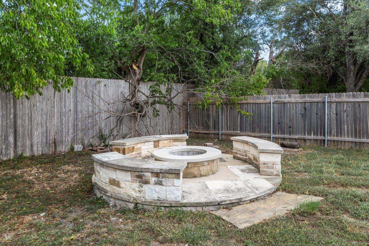 5105 Bantom Woods Bend Austin TX 78724