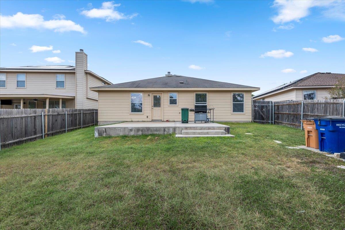 5105 Bantom Woods Bend Austin TX 78724