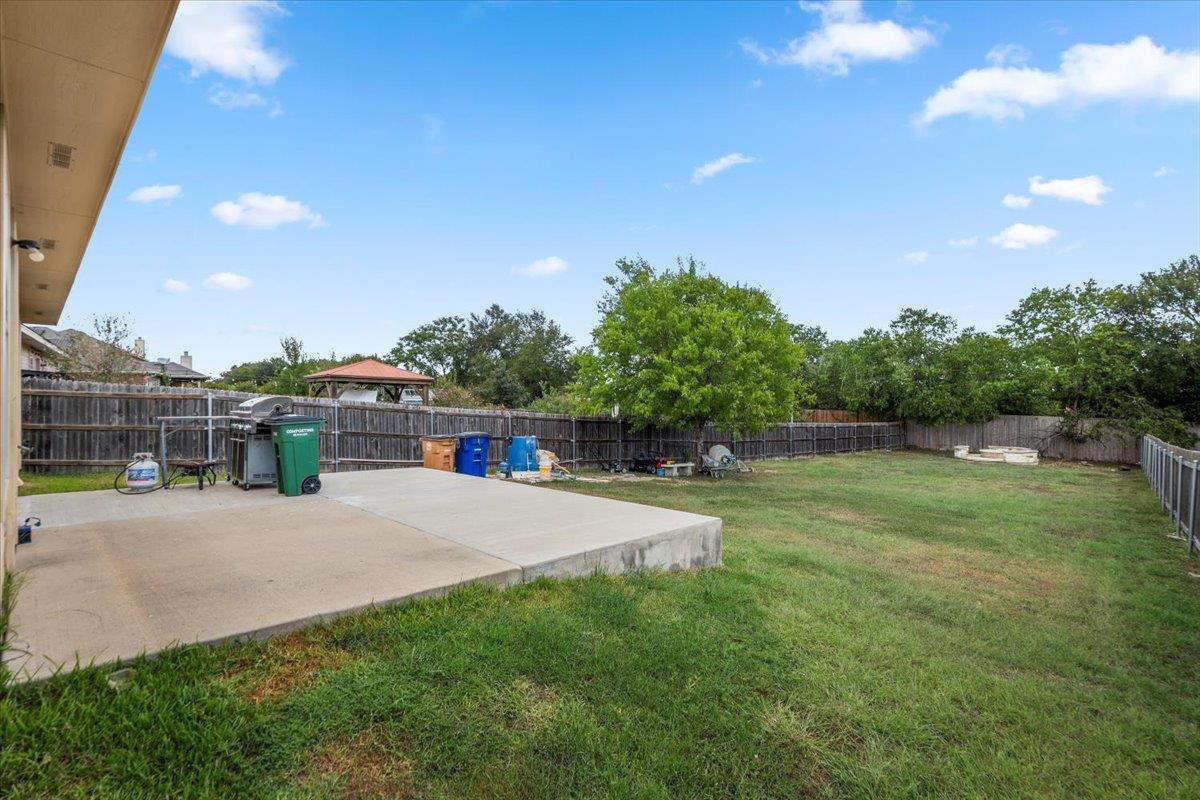 5105 Bantom Woods Bend Austin TX 78724
