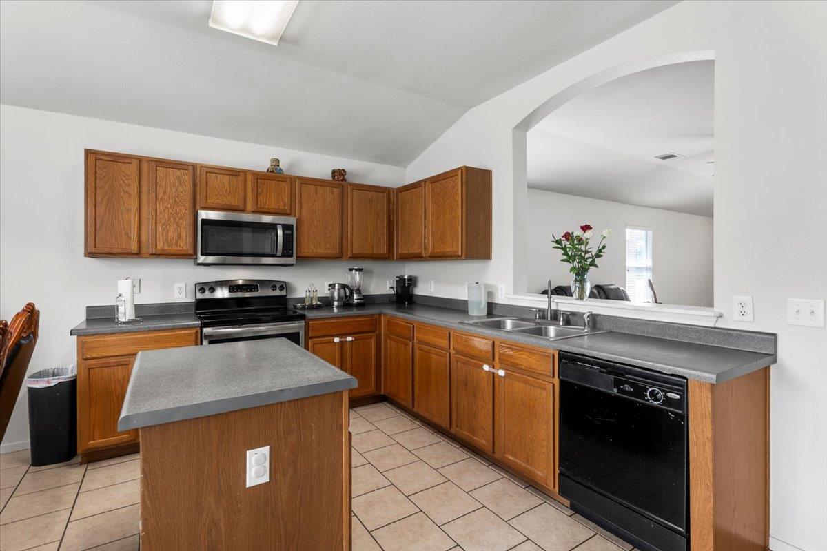 5105 Bantom Woods Bend Austin TX 78724