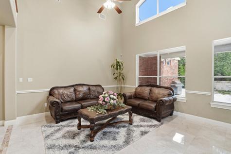 222 Vailco Lane Austin TX 78738
