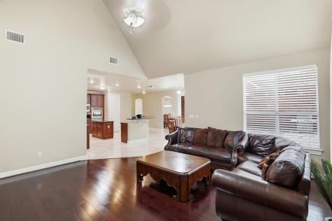 222 Vailco Lane Austin TX 78738
