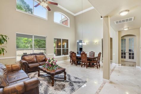 222 Vailco Lane Austin TX 78738