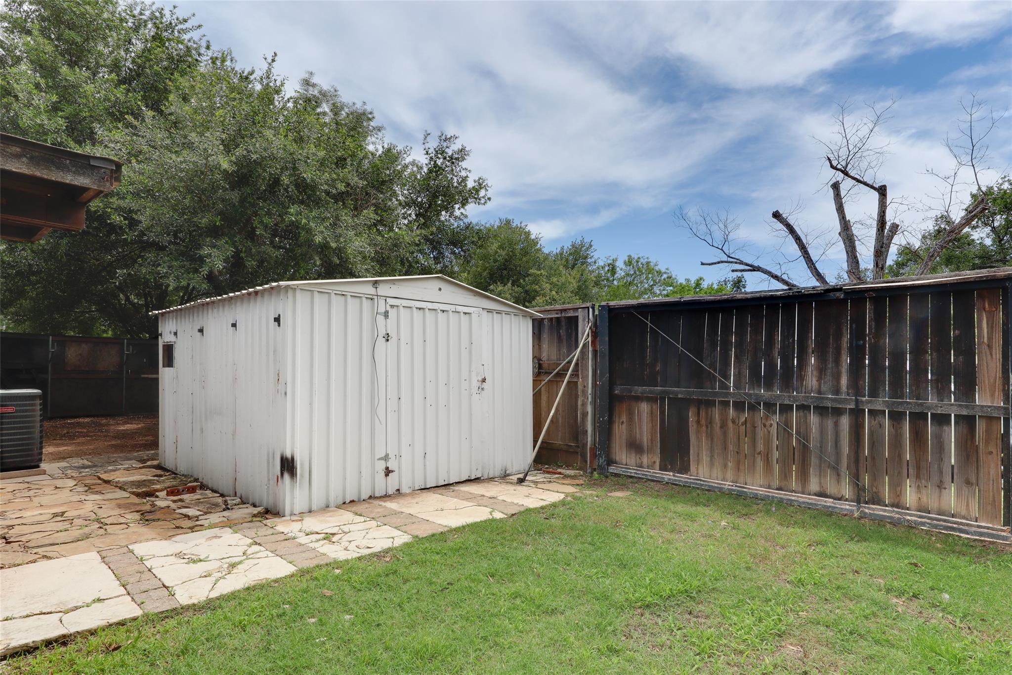 9806 Meadowheath Drive Austin TX 78729